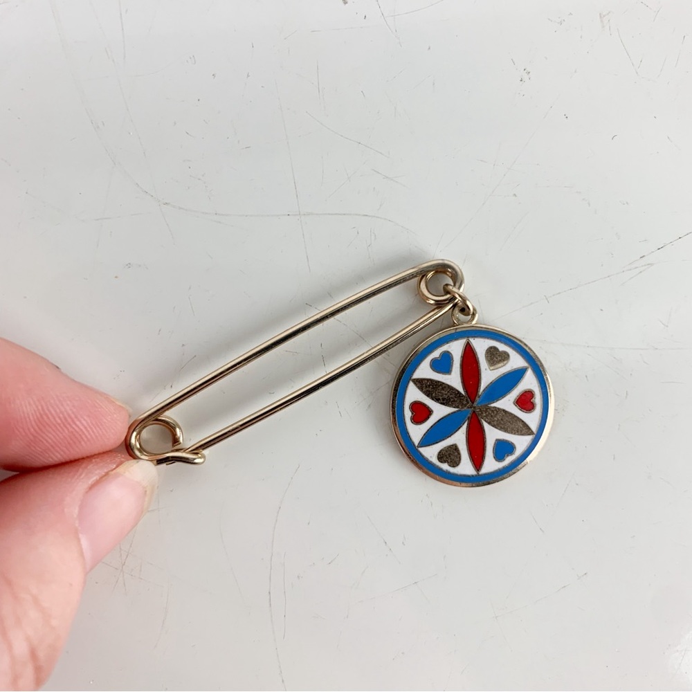 Vintage Red Blue Pennsylvania Dutch Barn Quilt Star Hex Sign Enamel Brooch Pin